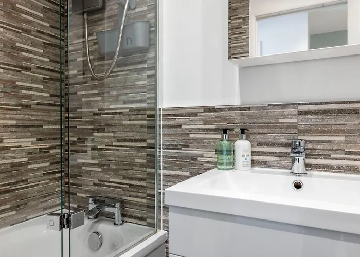 Cairn Introduces Mavisbank Gardens - Where Homely Charm Meets Modern Living グラスゴー