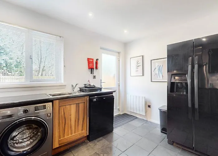 別荘 Cairn Introduces Mavisbank Gardens - Where Homely Charm Meets Modern Living グラスゴー