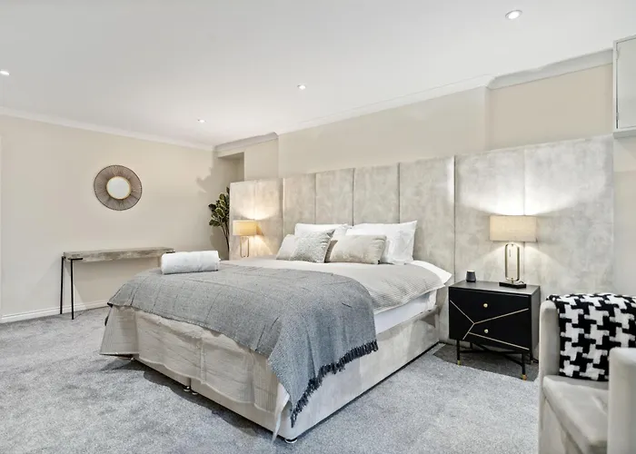 Apartman Timeless 5 Bed Duplex Flat *