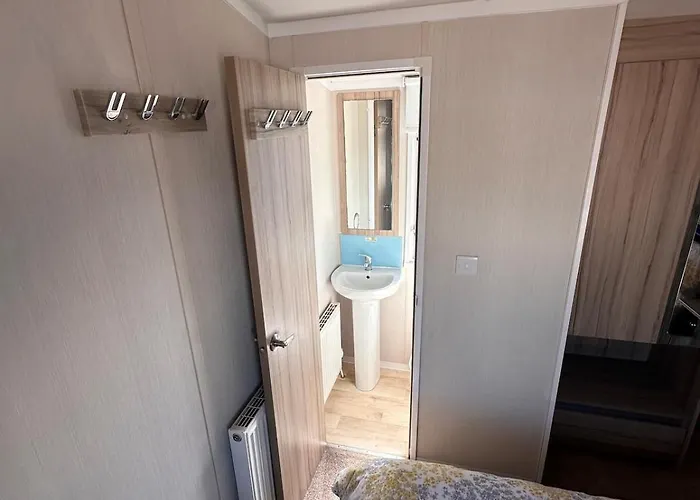 3-bedroom Swift Caravan - Located In Uddingston, At Maryville Caravan Site Glasgow