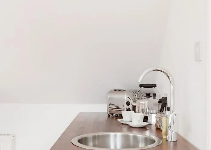 Apartment Converted Historical Stone Coach House Glasgow