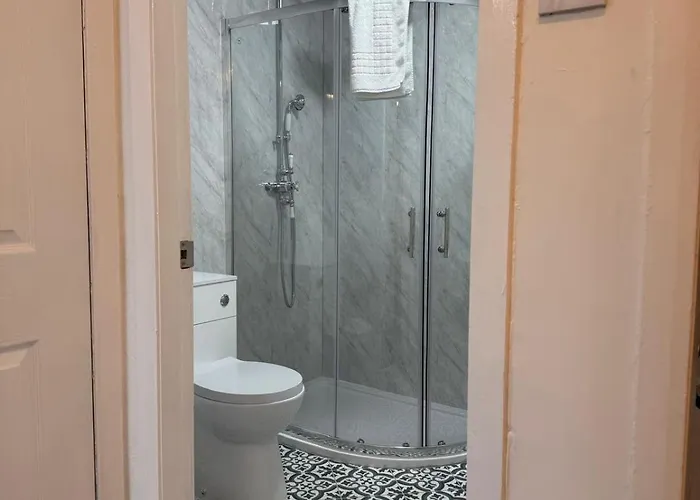 アパート 2-bed By