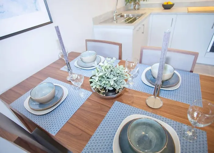 Appartement Stylish 2-bed Near *