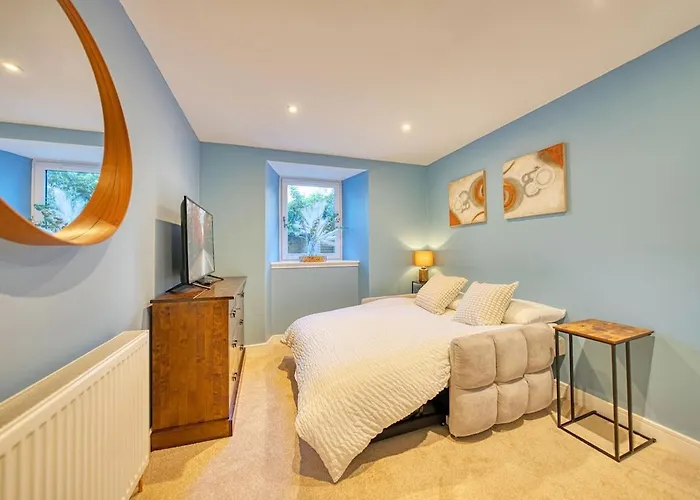 3-bed Flat Free Parking 10 Mins To Centre Glasgow