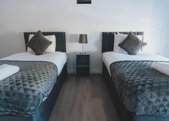 Stylish 3br By Hampden No 161 With Free Parking Apartament *