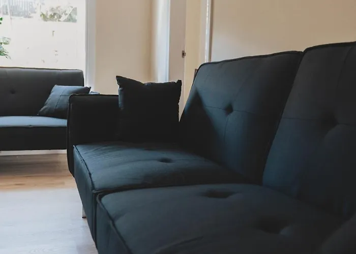 Stylish 3br Near Hampden No 29 With Free Parking Appartamento