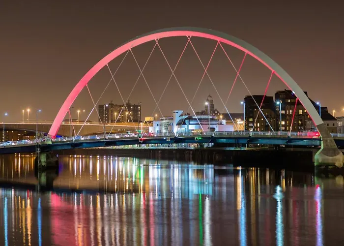 Stunning One Bed With Parking In Centre Apartment Glasgow