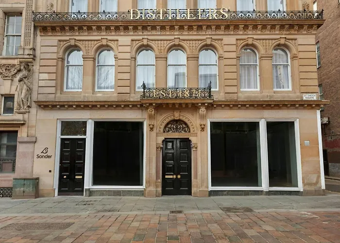 Lägenhetshotell Vcity Suites At The Teacher 4*