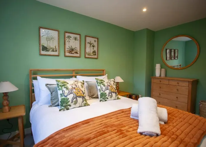 Newly Renovated House In Popular Location