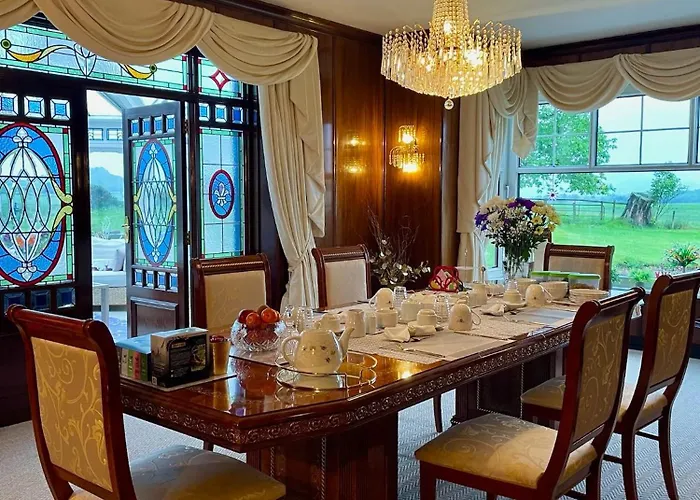 Finn Village - Loch Lomond - The Jungle With A Private Hot Tub ドライメン