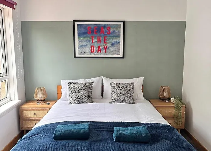 2br House Free Parking Easy Access Apartman