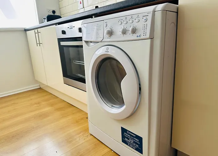 Homestay Elegant In Center Glasgow