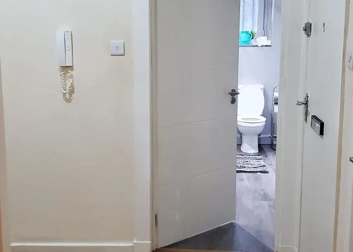 Cosy And Bright 3-bedroom Flat Apartment Glasgow