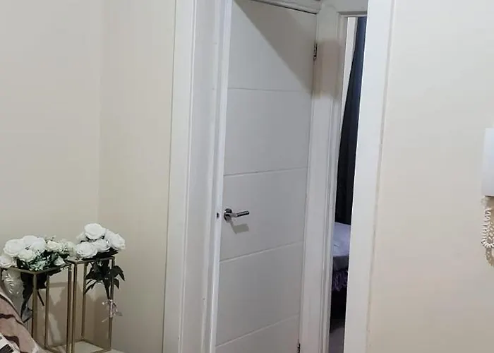 Cosy And Bright 3-bedroom Flat * Glasgow