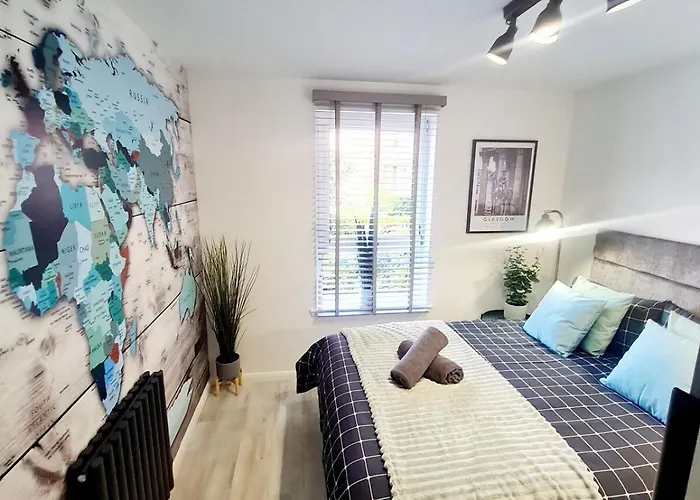 Modern - Free Parking Apartment