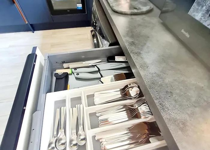 Modern - Free Parking * Glasgow