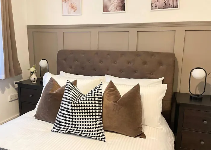 Lovely 1-bedroom In Near Subway