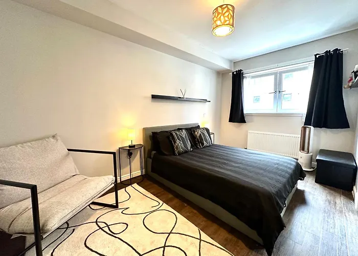 The Clyde Retreat, 2 Bedrooms *