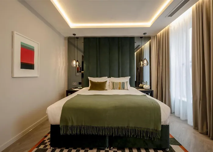 The Wellington By Adina 4*