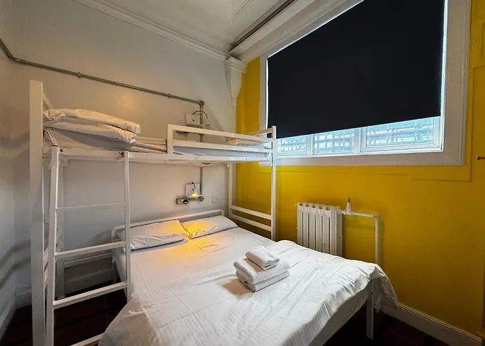 Safestay Charing Cross Glasgow