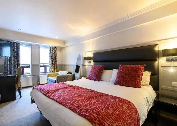 Glynhill & Near Airport Glasgow