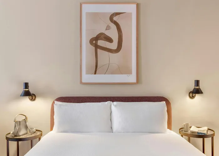 Vcity Suites At The Teacher Lägenhetshotell