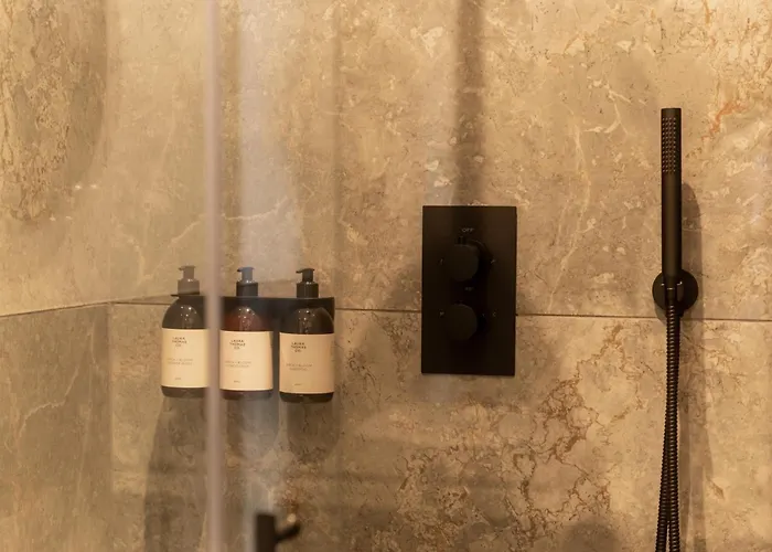 Moment Blythswood St 3*