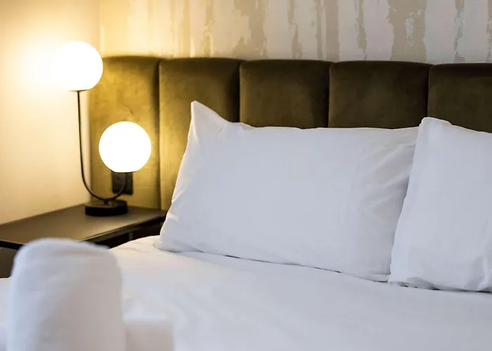 Luxury Refurbished Retreat Apartment *