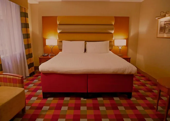 Carlton George Hotell 4*