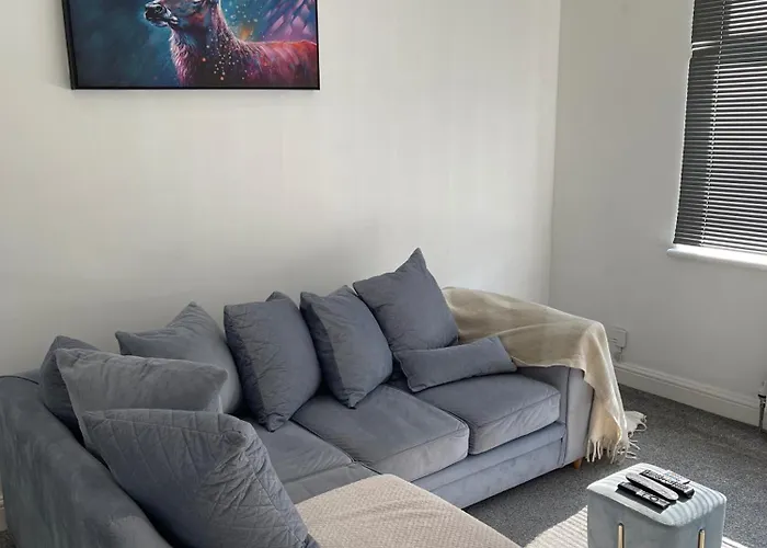 公寓 With 2 Bedrooms *