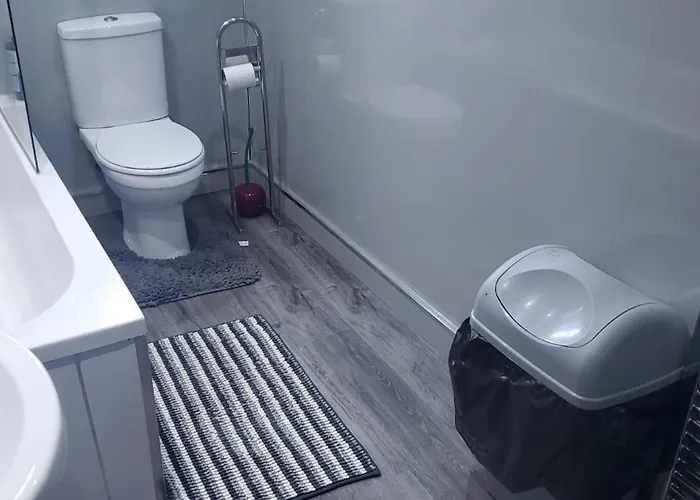 Cosy And Bright 3-bedroom Flat *