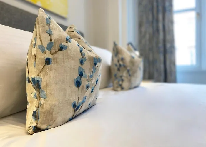 Renovated West End Flat In