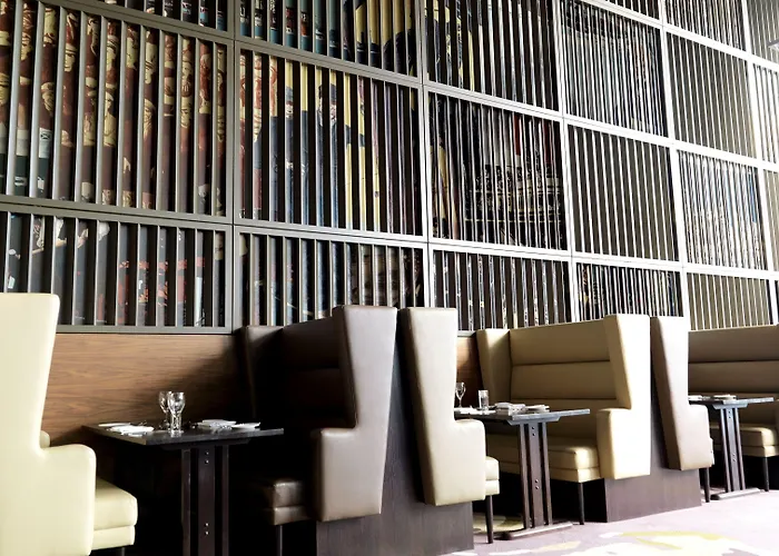 Crowne Plaza By Ihg Hotel