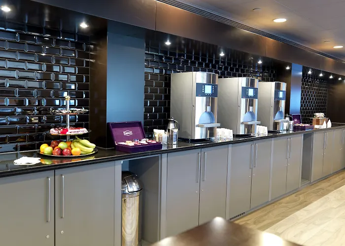 Crowne Plaza By Ihg Hotel 4*