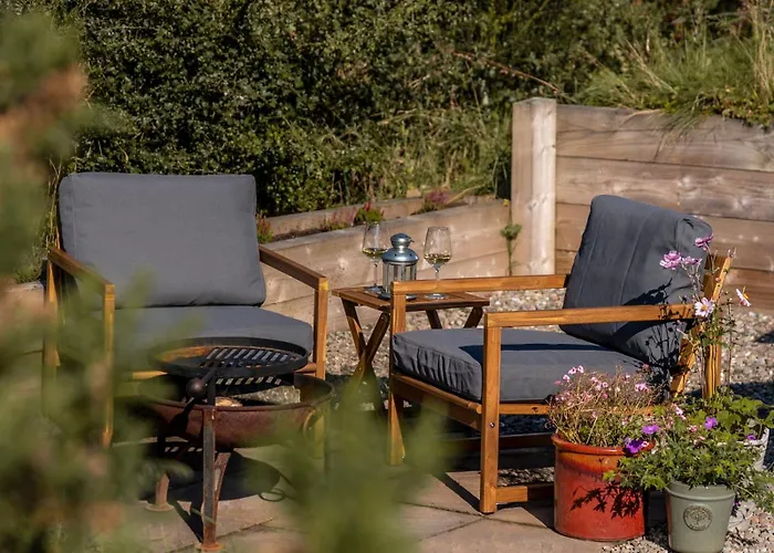 Apartment Luxury Glamping Pods - The Heft & The Hirsel Glasgow