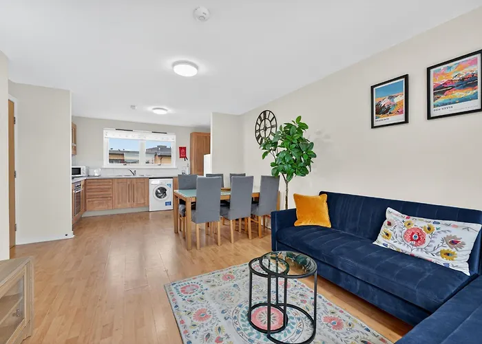 Modern 2-bedroom Flat In Centre, Near Galsgow * Glasgow