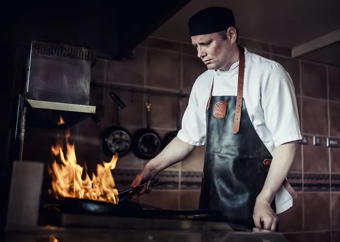 Carlton George 4* Glasgow