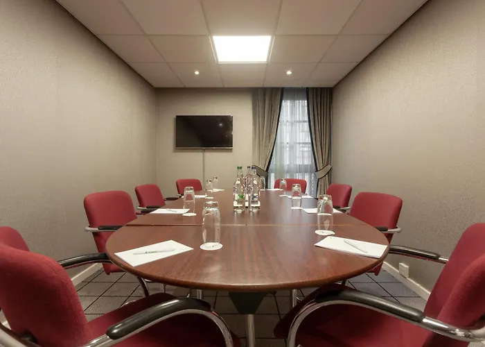 Hotel - - Ctr Theatreland By Ihg 4*