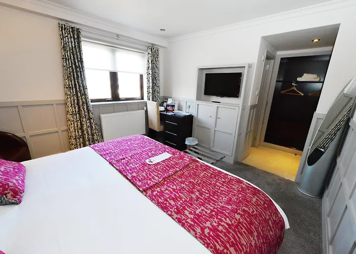 Hotel Glynhill & Near Airport Glasgow