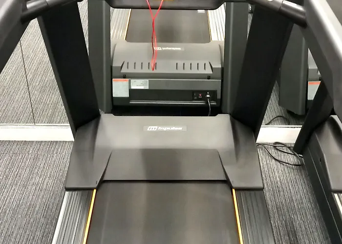 Glynhill & Near Airport