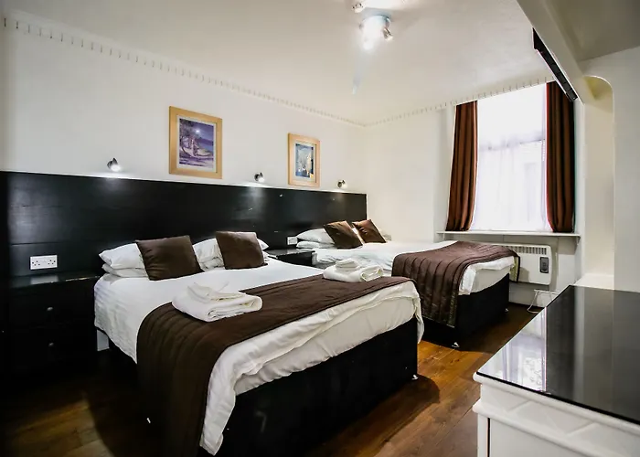 Charing Cross Hotel 3*