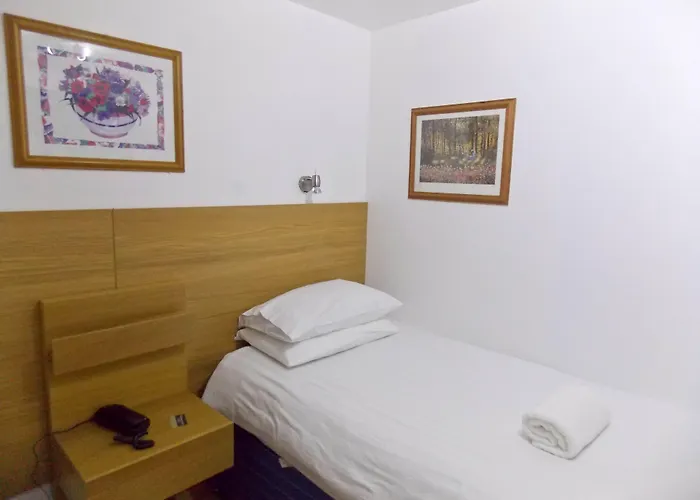 Victorian House 3* Glasgow