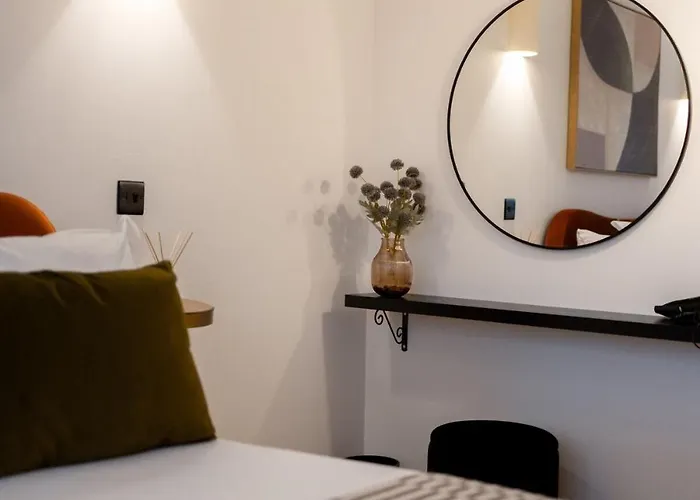 Botanic House - 3br - Private Parking