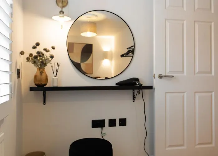 Botanic House - 3br - Private Parking *