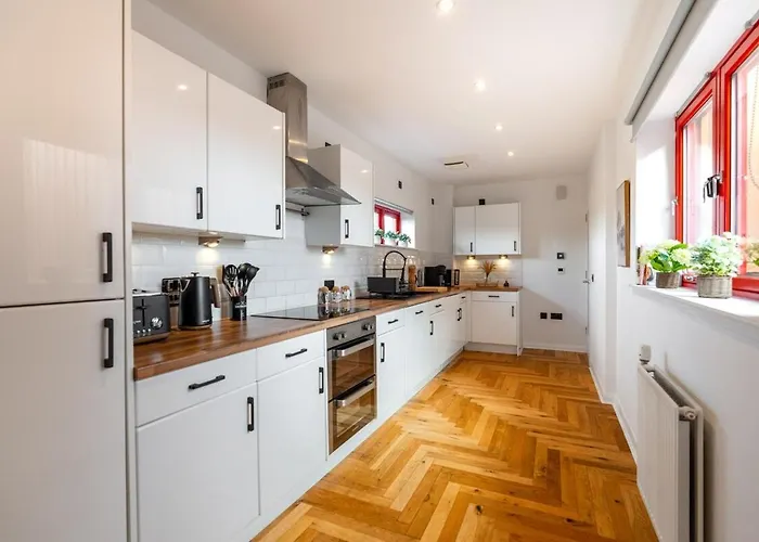 Botanic House - 3br - Private Parking * Glasgow