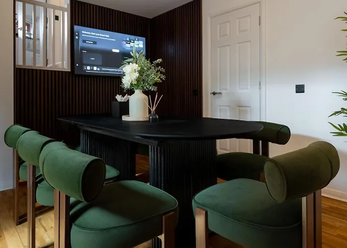 Botanic House - 3br - Private Parking Glasgow