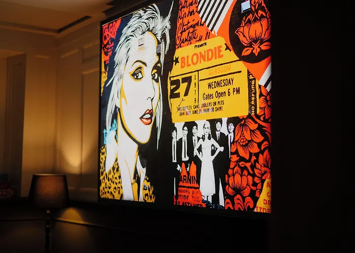 Youth * グラスゴー