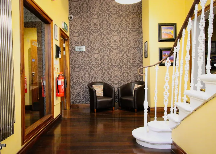 Acorn 3* גלאזגו