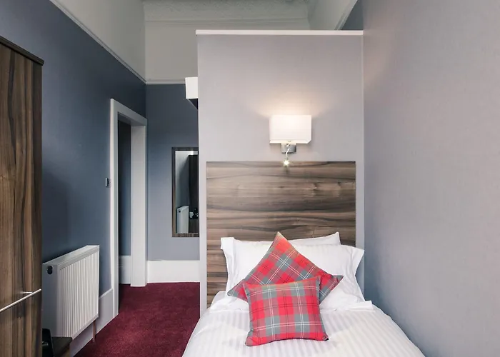 Royal West End 3* Glasgow