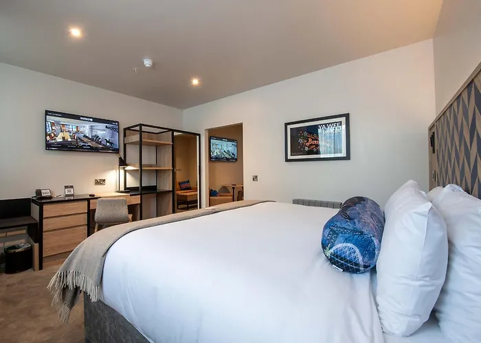 Sandman Signature 4*